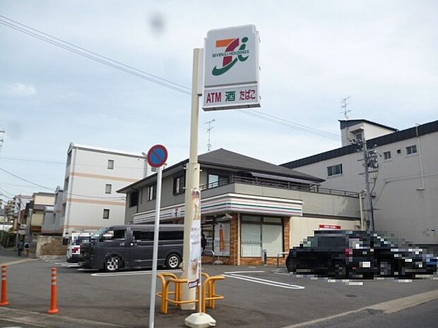セブンイレブン京都山科椥辻店まで921m