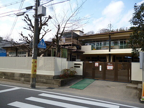 桃嶺保育園まで666m
