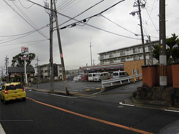 セブンイレブン宇治広野町店まで642m