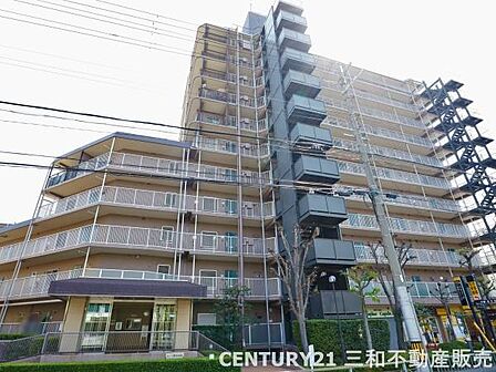 ■京福嵐山本線「嵐電天神川」駅徒歩14分、地下鉄東西線「太秦天神川」駅徒歩16分の距離です■スーパー・コンビニ・薬局・郵便局が徒歩圏内にあり急なお買物にも大変便利な立地です