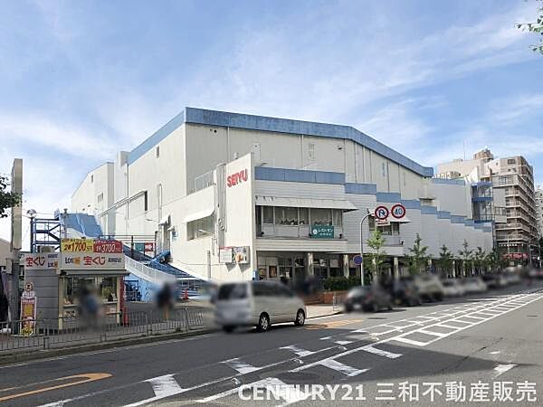 西友山科店まで1076m、営業時間：9：00～21：50■近隣に広々駐車場（2時間無料）・自転車・バイク利用可■書店・マクドナルド店舗等併設