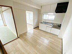 パークサイド西都賀 205 2階3DKのリビング/ダイニング