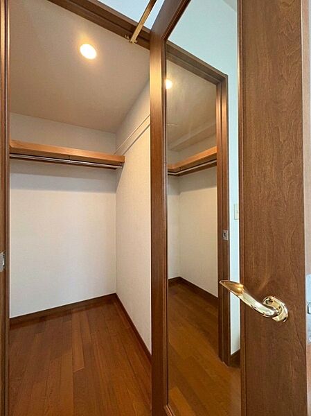 ～Closet～  しっかりとした大きさのクローゼットを完備し、収納スペースも十分です！