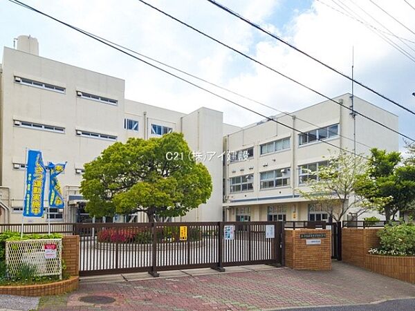 横浜市立永田台小学校まで800m、横浜市立永田台小学校