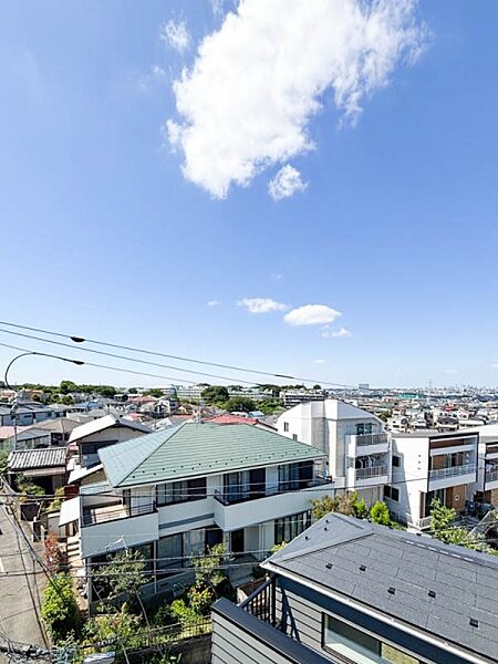 青い空をつかめそうな爽快な眺望をお楽しみください。