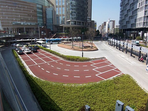 JR線　川崎駅まで2100m、JR線　川崎駅