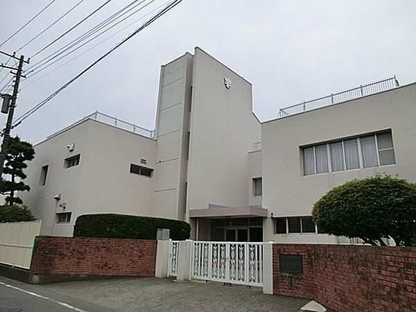 湘南白百合学園幼稚園まで480m、湘南白百合学園幼稚園