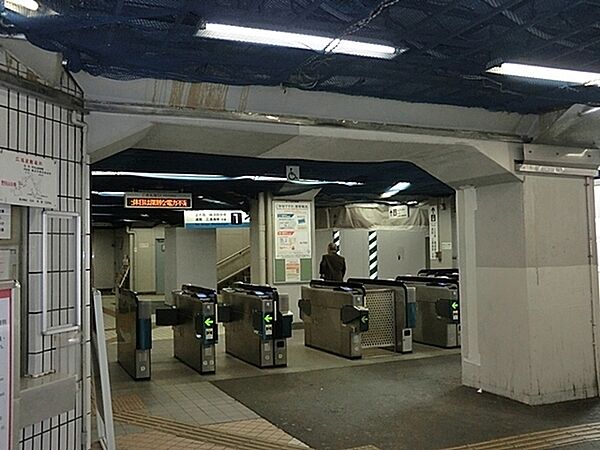 京浜急行本線「日ノ出町」駅まで1200m、京浜急行本線「日ノ出町」駅