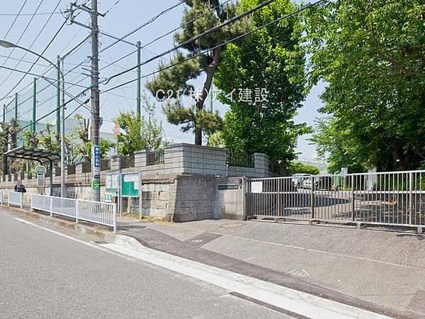横浜市立一本松小学校まで430m、横浜市立一本松小学校