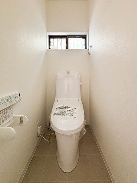 清潔感のあるトイレです