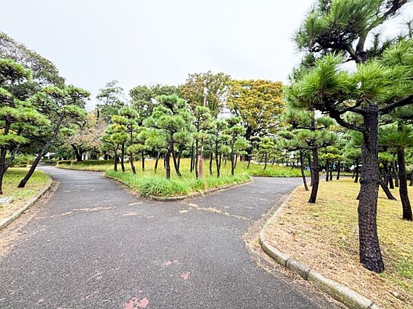 湘南台公園まで400m、湘南台公園