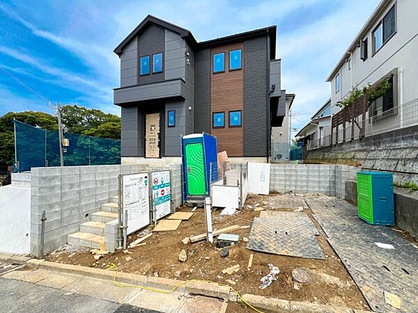 ここから始まる「日常」はご家族にとって大切で貴重な時間。少しでも豊かに、少しでも快適に。そんな想いから生まれた本邸宅は、これから先のお住まいをきっと支えてくれるはずです。