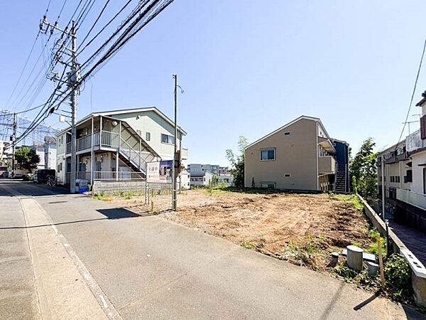 前面道路が広く車庫入れ楽々
