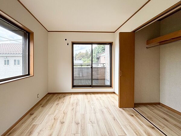 一人ひとりの大切なプライベート空間。趣味・感性で個性的に飾って頂けるようシンプルに仕上げてあります。ゆとりある広さで、一人の時間をゆったりと過ごせる安らぐお部屋になるはずです。