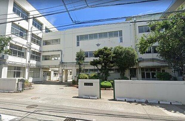 座間市立西中学校まで1189m