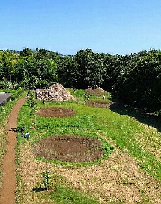 史跡勝坂遺跡公園まで670m