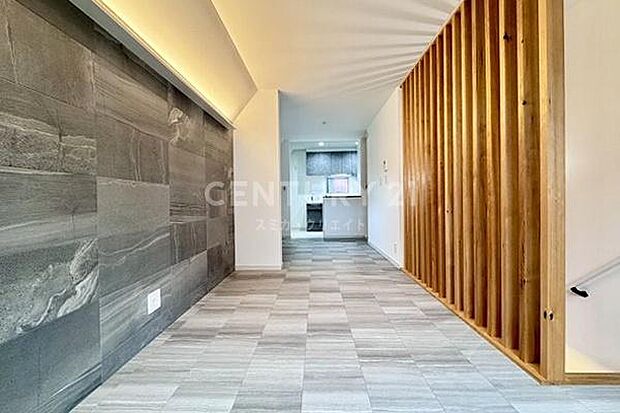 リビングダイニングルーム／お気に入りのインテリアを楽しめるシンプルで上質な内装デザインです。