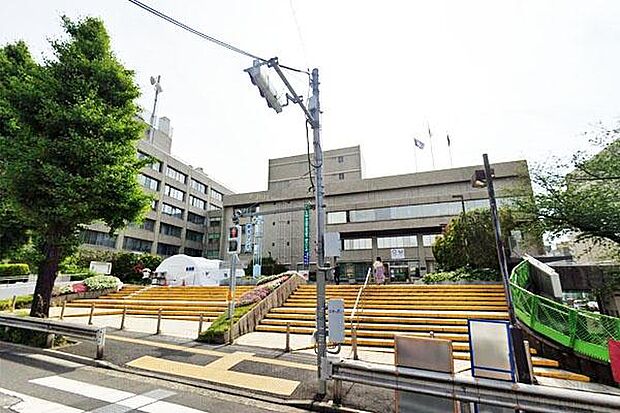 品川区役所まで750m