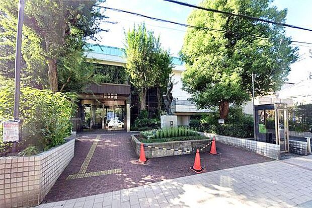 西大井広場公園まで350m