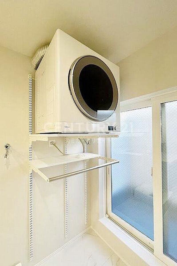 ガス衣類乾燥機 乾太くん(9kgタイプ)/たくさんの洗濯物を一度に乾燥できる9kgタイプ。ふっくらやわらかな仕上がりと低ランニングコスト、さらに家事の負担軽減と時短になります。