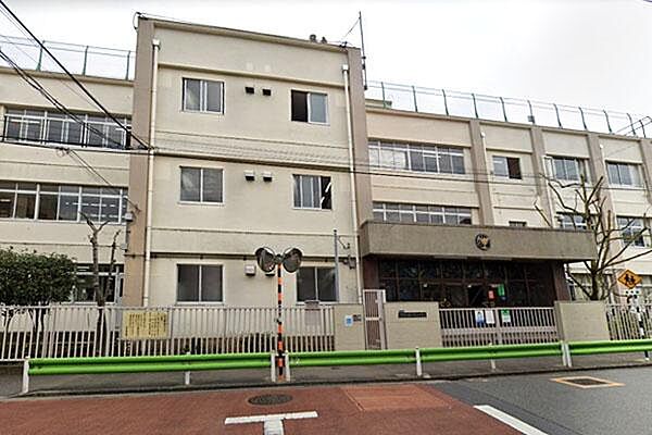 大田区立雪谷小学校まで240m