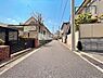 その他：前面道路／周辺は交通量も少なく閑静な住環境、近くには公園やお買い物施設、バス停もあり暮らしやすい住環境です。