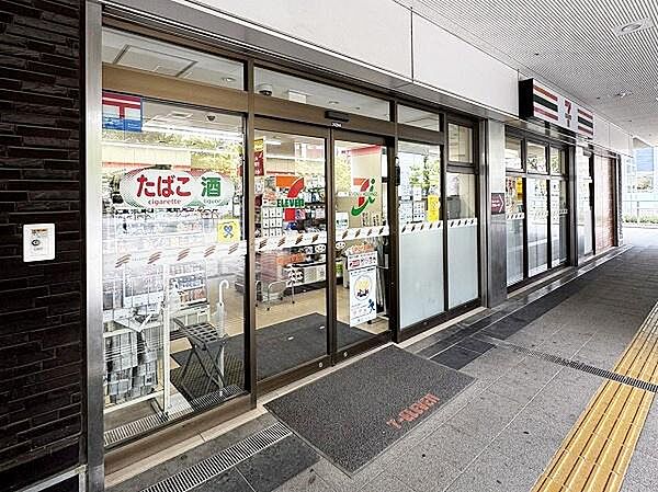 セブンイレブン勝どき駅前店まで600m