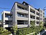 その他：建物外観／現地周辺は世田谷通りから少し入った閑静な住環境です。