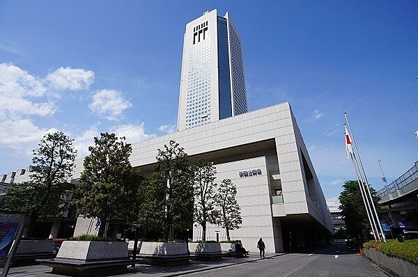 東京オペラシティビル東京オペラシティタワーまで270m