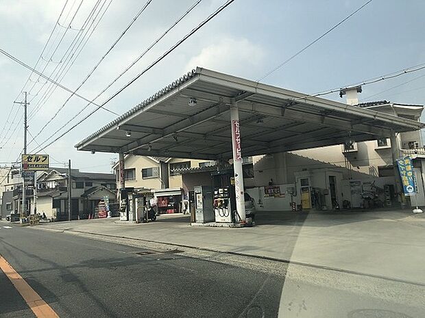 (株)阪本石油まで955m