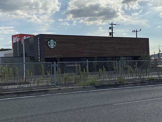 スターバックスコーヒークロスモール富田林店まで851m