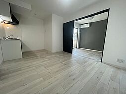 ジーメゾン伏見セレスト 101 1階1LDKのリビング/ダイニング