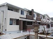 淀駅よりバス10分 徒歩7分 築9年2ヶ月 2階建の賃貸物件