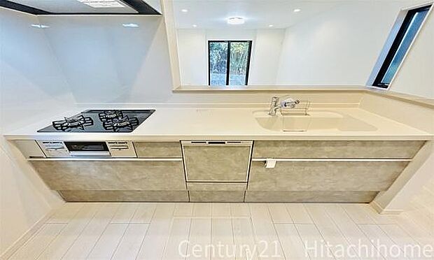 《システムキッチン》 ■会話を楽しみながら食事を味わう。一緒にいる時間が楽しい空間。カフェにいるような気分で毎日を過ごしたい。家族でいる時間を柔らかに包み込むインテリア。