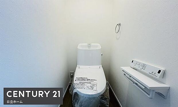 《トイレ》　■清潔感のある落ち着いたトイレ。