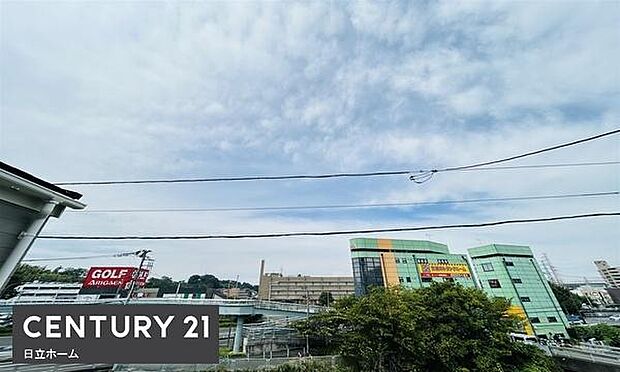 《眺望》　■目の前には気持ちの良い空が広がります。