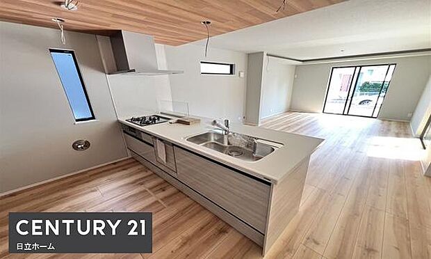 《システムキッチン》 ■会話を楽しみながら食事を味わう。一緒にいる時間が楽しい空間。カフェにいるような気分で毎日を過ごしたい。家族でいる時間を柔らかに包み込むインテリア。