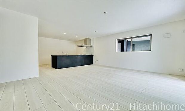 《リビングダイニング》 ■ご家族でゆったりとした時間を過ごす場所です。