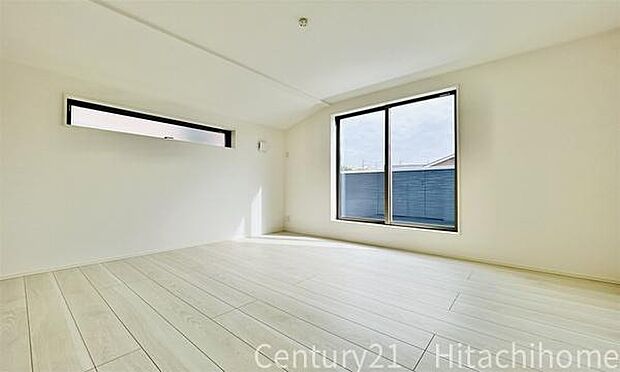 《寝室》 ■心地よい眠りへといざなうしっとりと落ち着いた雰囲気の寝室。収納豊富で寝室をいつもすっきりさせてくれます。