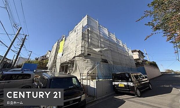 《前面道路》　■閑静な住宅街の一角