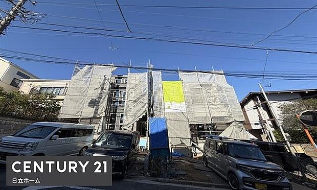 《前面道路》 ■閑静な住宅街の一角