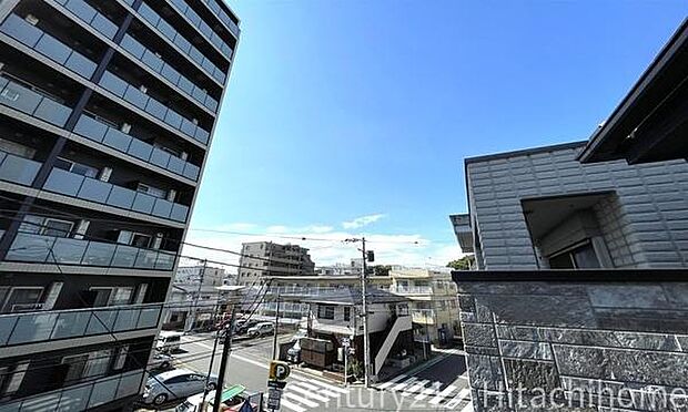 《眺望》　■目の前には気持ちの良い空が広がります。