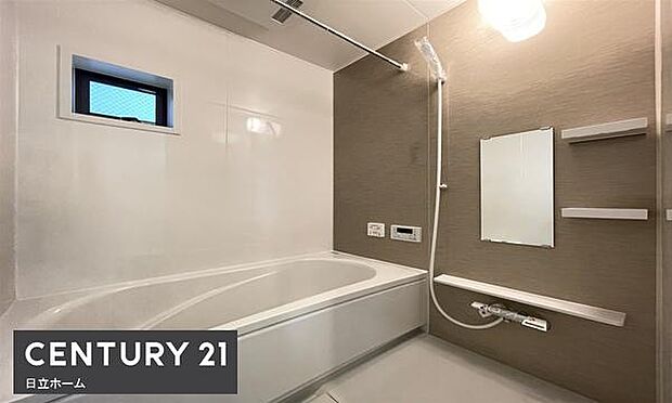 《浴室》　■ゆったりくつろげる癒しのバスルーム。