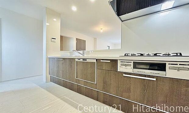 《キッチン》 ■明るく清潔で使い勝手のいいキッチン