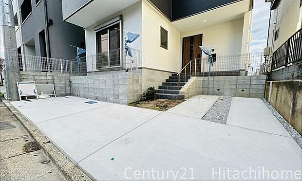 《駐車場》 ■駐車場2台可能。(車種による)