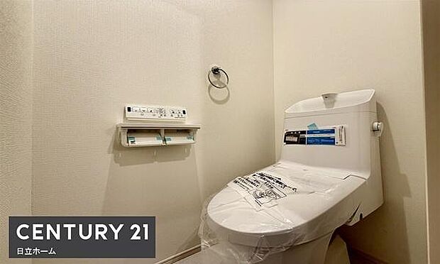 《トイレ》　■清潔感のある落ち着いたトイレ。