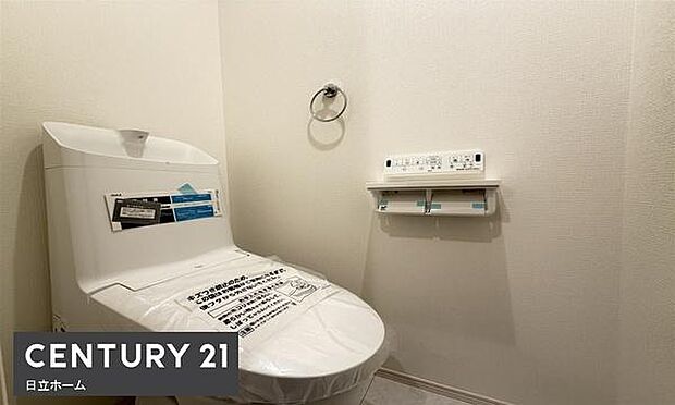 《トイレ》　■清潔感のある落ち着いたトイレ。