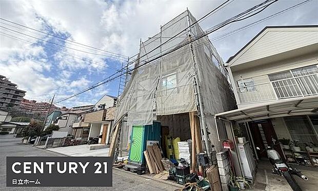 《現地》 ■青い空と白い雲、気分が晴れる場所がここにあります。