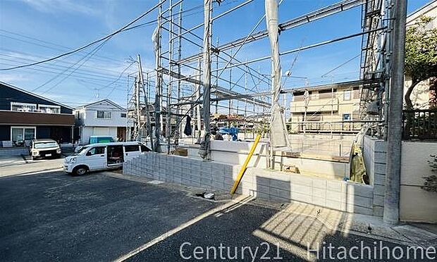 《前面道路》 ■閑静な住宅街の一角