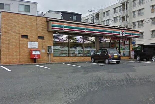 セブンイレブン川崎久末団地店まで275m